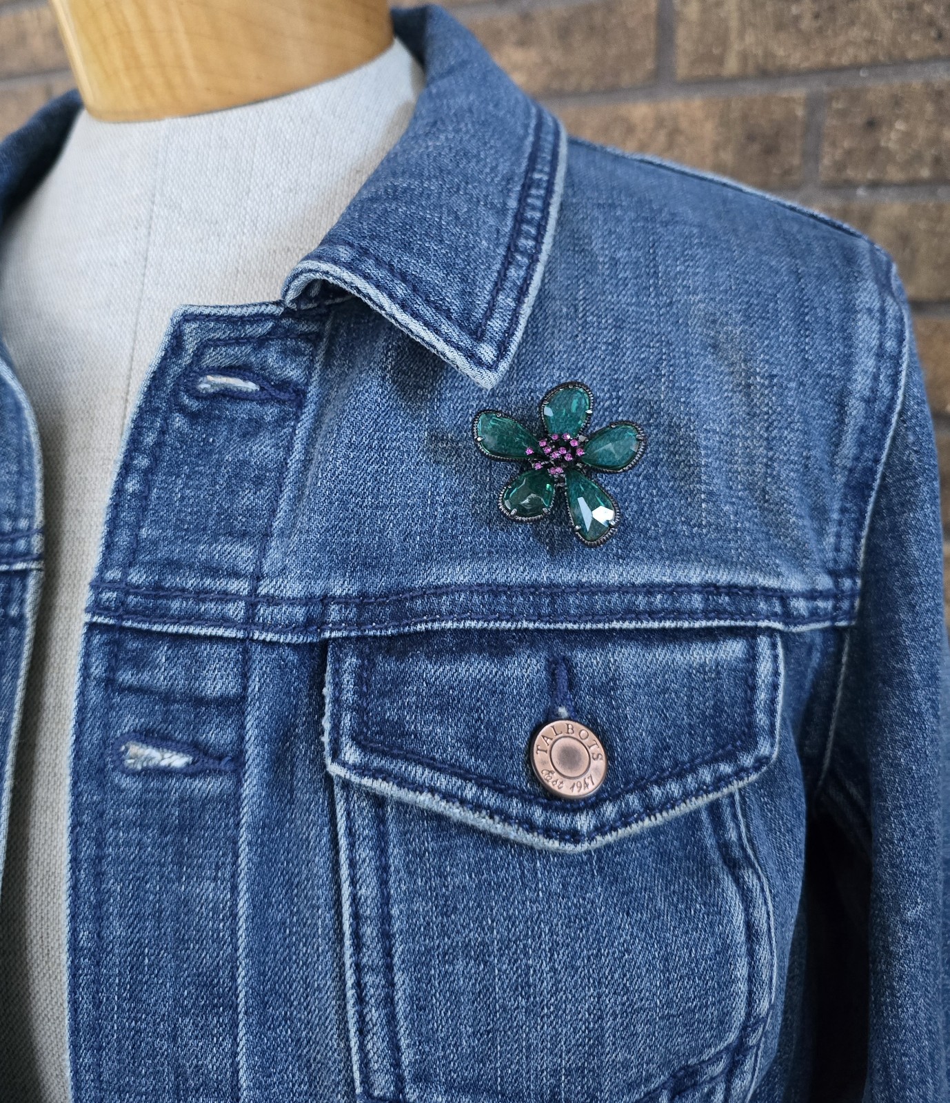 Teal Green Cosmos Flower MAGNETIC brooch, Equestrian magnetic lapel pin.