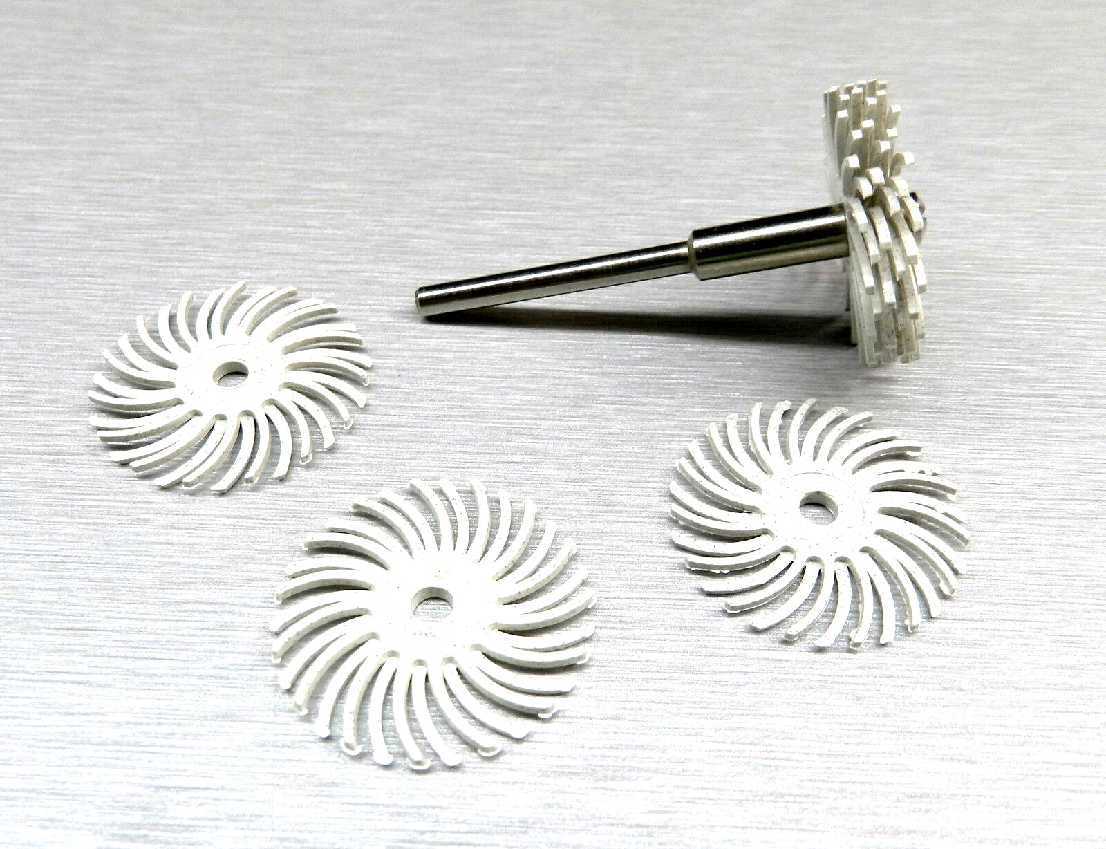 Radial Bristle Discs 3m 1″ White 120 Grit Bristle Brush Pack of 6 And 1-Mandrel