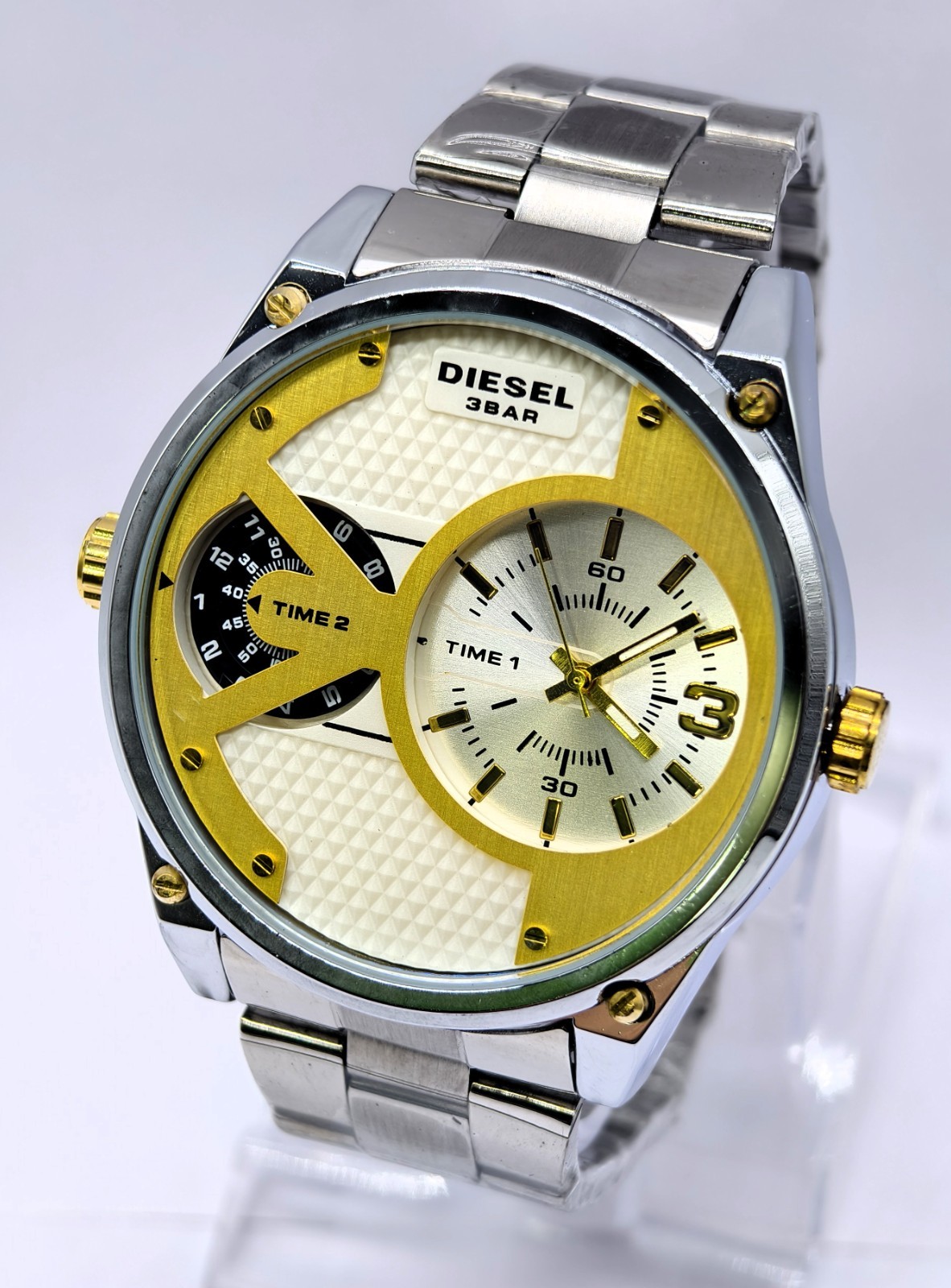 Amazing DIESEL 3 Bar Gold Dial Analog Dial Quartz Men’s wrist Watch Free Ship