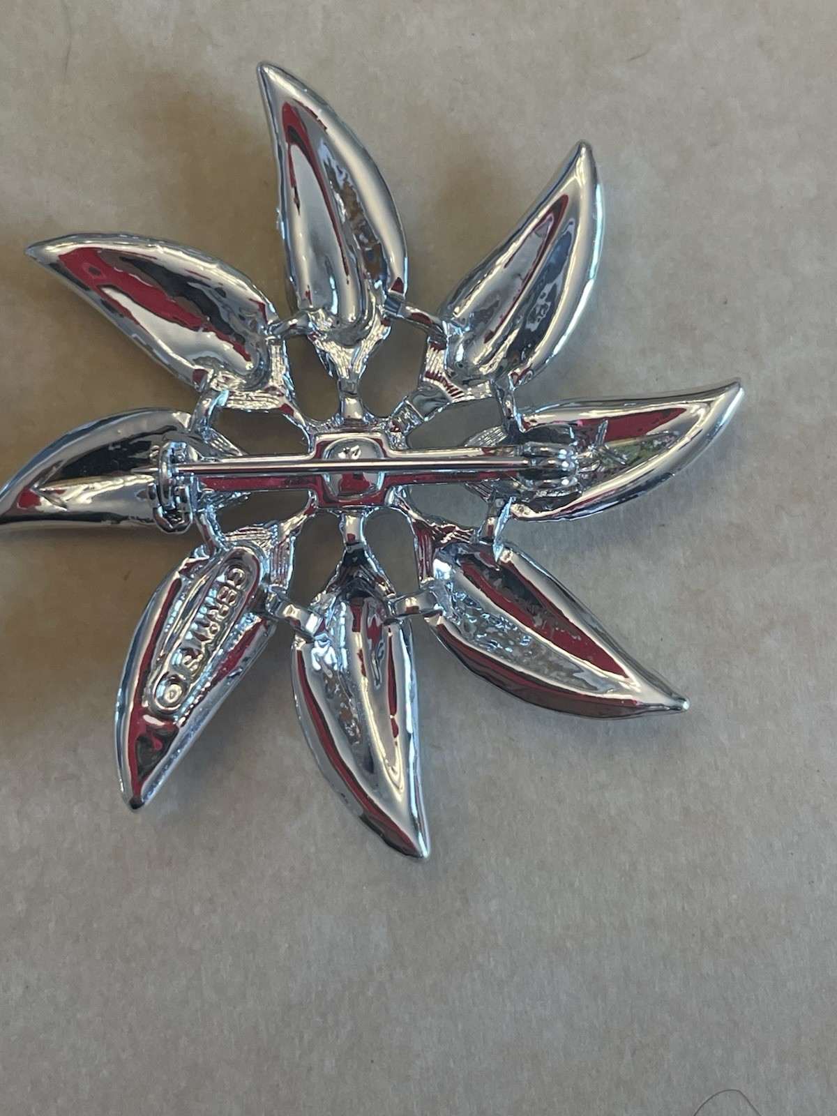 Vintage Gerry’s Feather Starburst Crystal Silver Brooch Pin Fashion