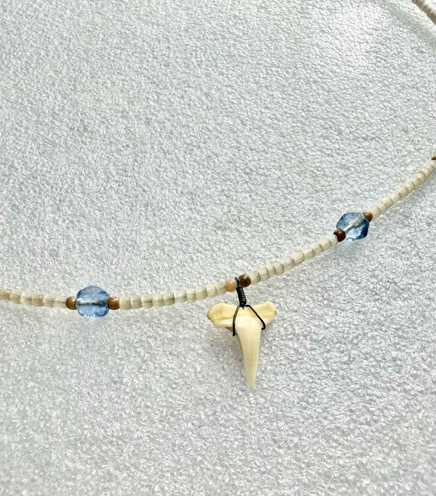 Vintage 1970s HEISHI With 3 Genuine Shark Teeth & Blue Gem 18” Necklace