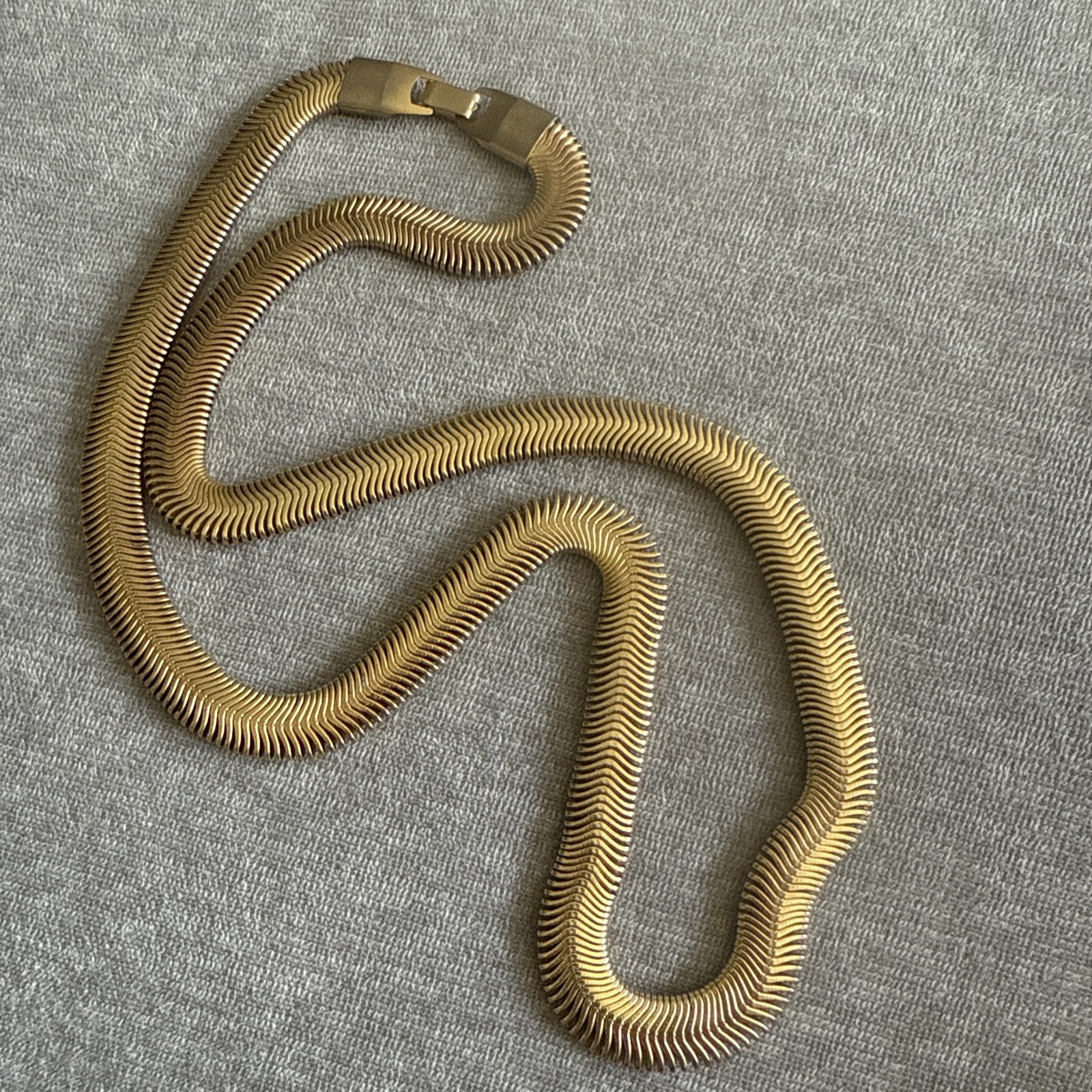 VTG Gold Tone Flat Snake Herringbone Chain Lonh Statement Necklace Chunky 80s