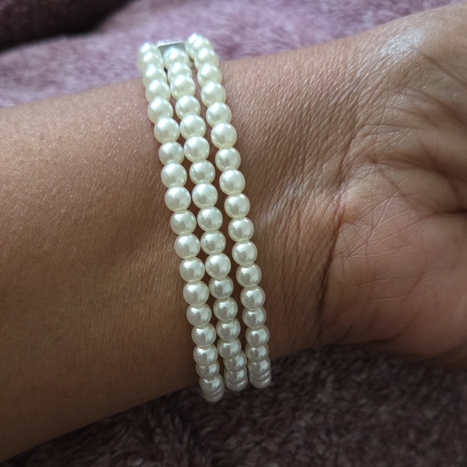 White Faux Pearl & Rhinestone Beaded Wrap Multi-Row Bracelet Silver Tone
