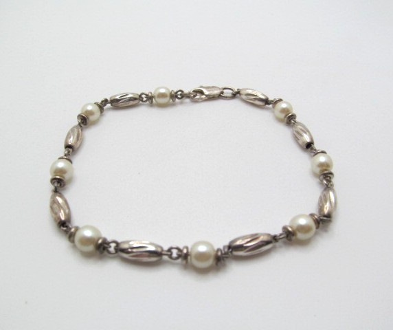 925 Sterling Silver Iridescent White & Fluted Barrel 5.10mm Chain Bracelet 8 In