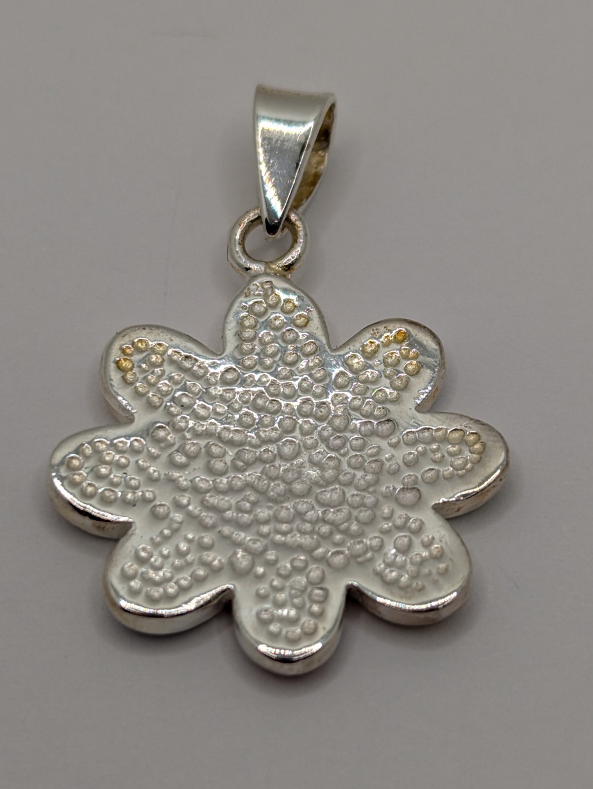 Sterling Silver Pendant With Shell Inlay. Flower With Swirl Design. 8.8 Grams.