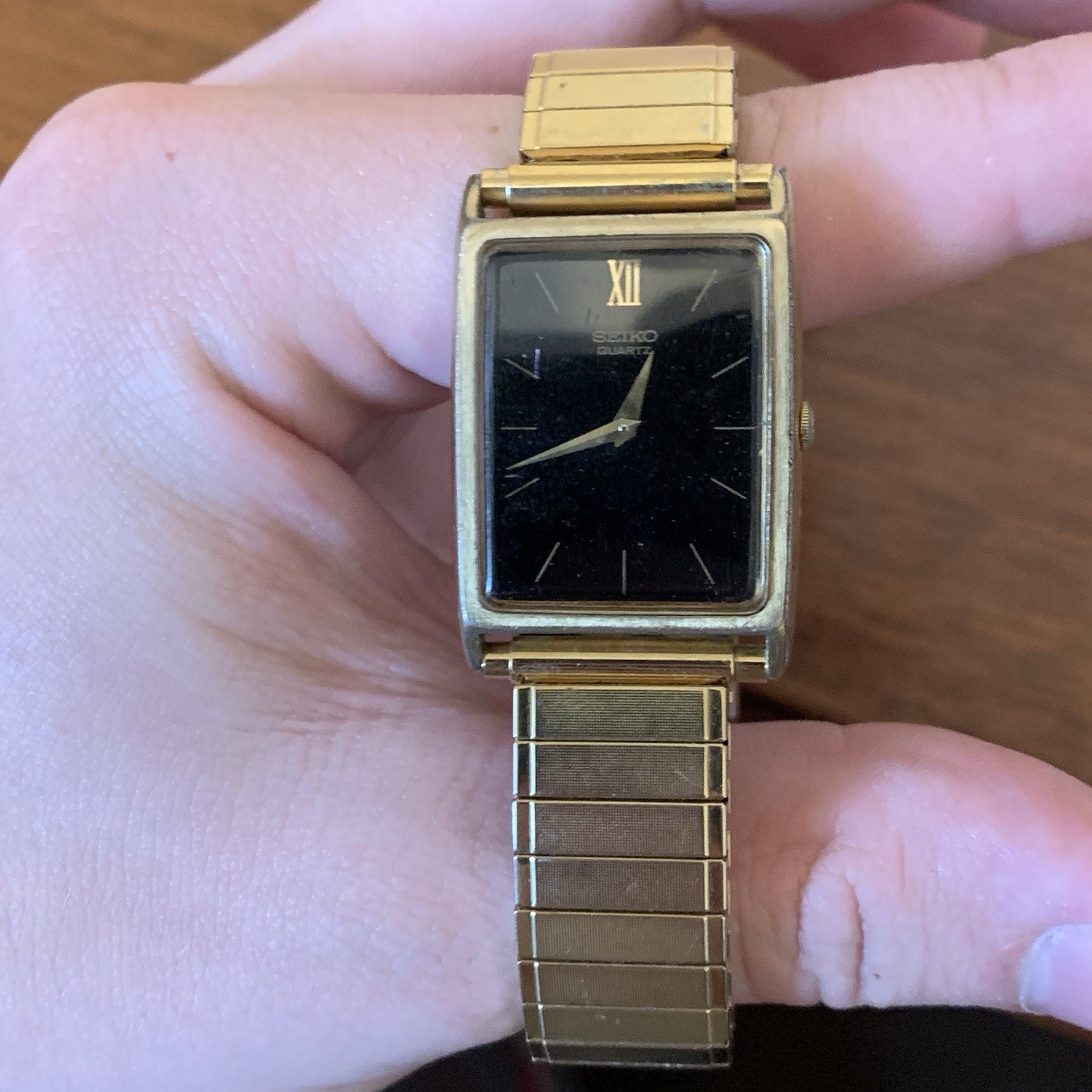 Seiko Tank Vintage Men’s Dress Watch w/ Stretch Band 7430-5560 (FOR PARTS ONLY)