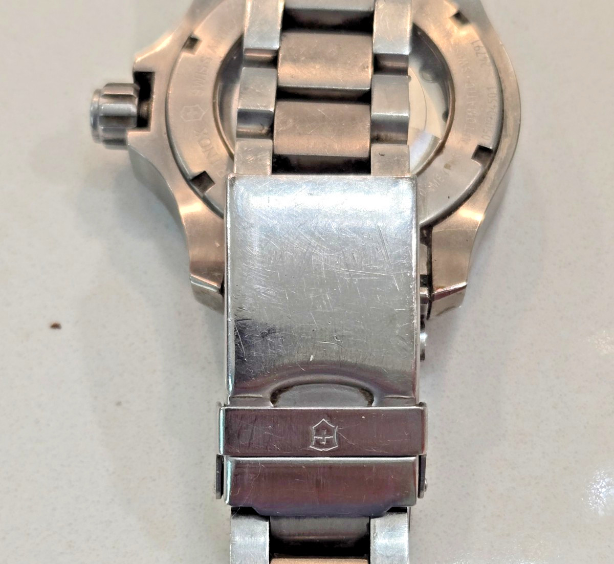 RARE VictorINOX Swiss Army GROUND FORCE TITANIUM Mechanical 24791 Wristwatch