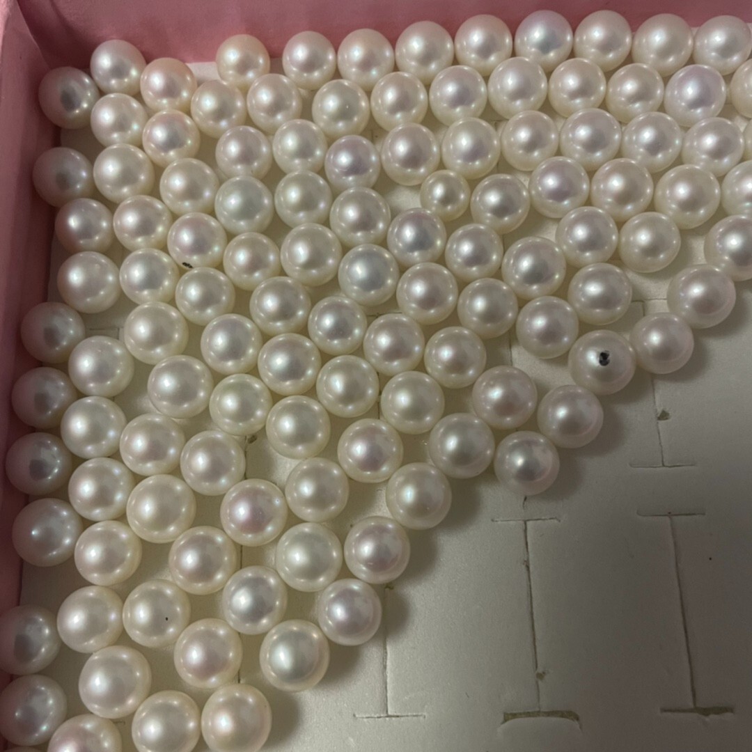 A pair 7.6-8mm south sea white round loose pearl half drilled
