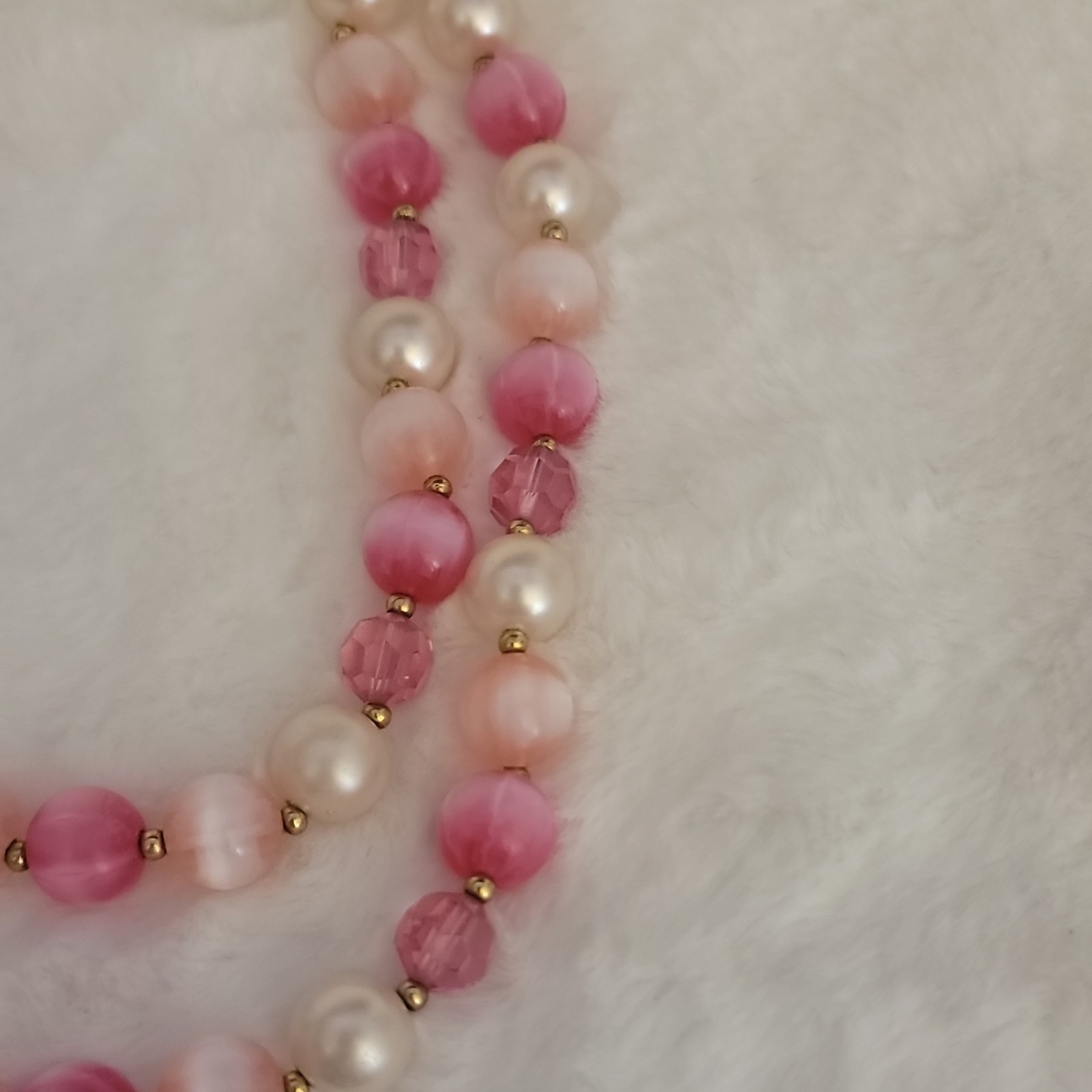 Vtg Lisner Thermoset Moonglow Iridescent Pink Peach Lucite Pearl Bead Necklace
