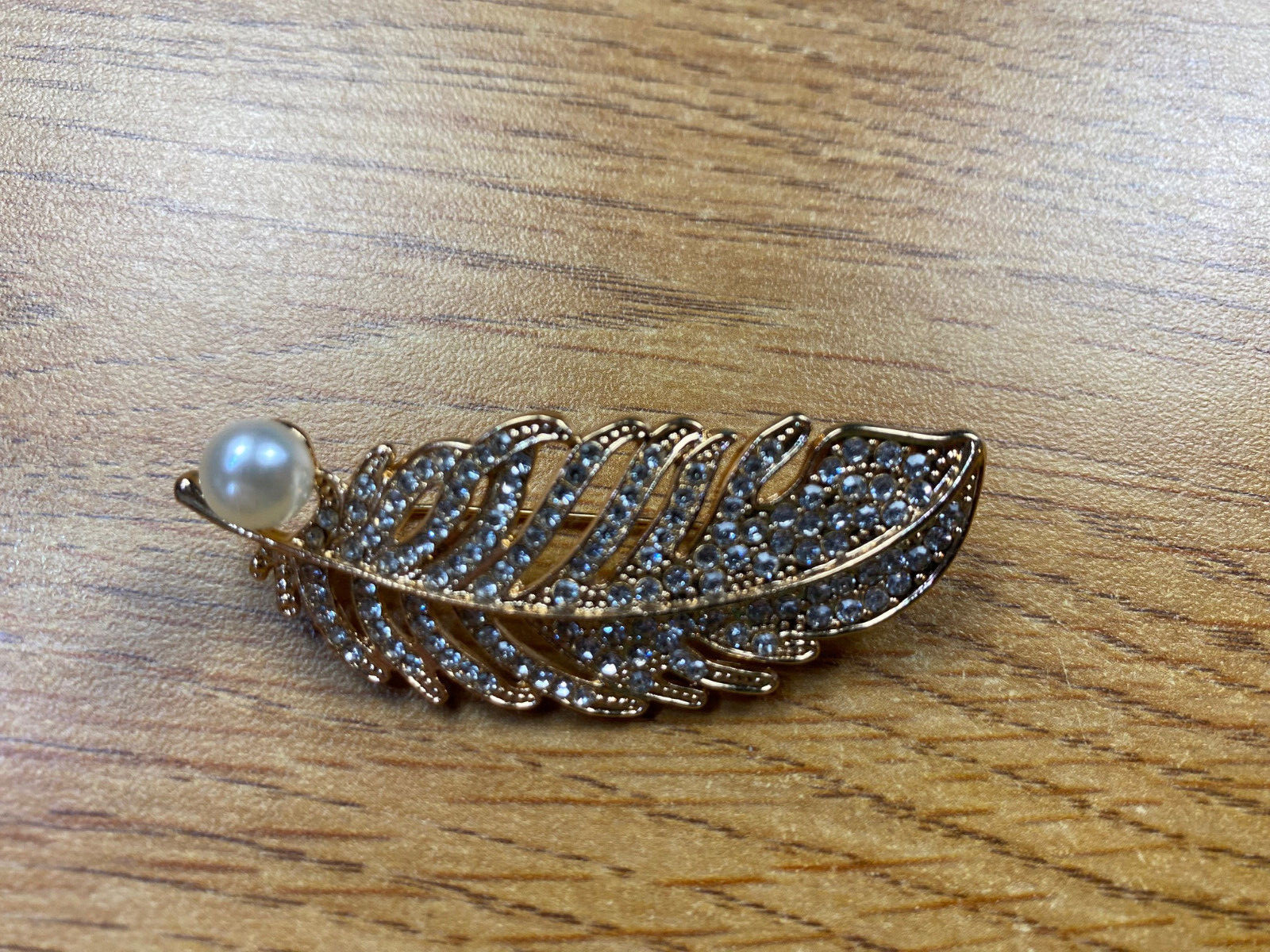 Rhinestone Feather Brooch/Pin with Faux Pearl