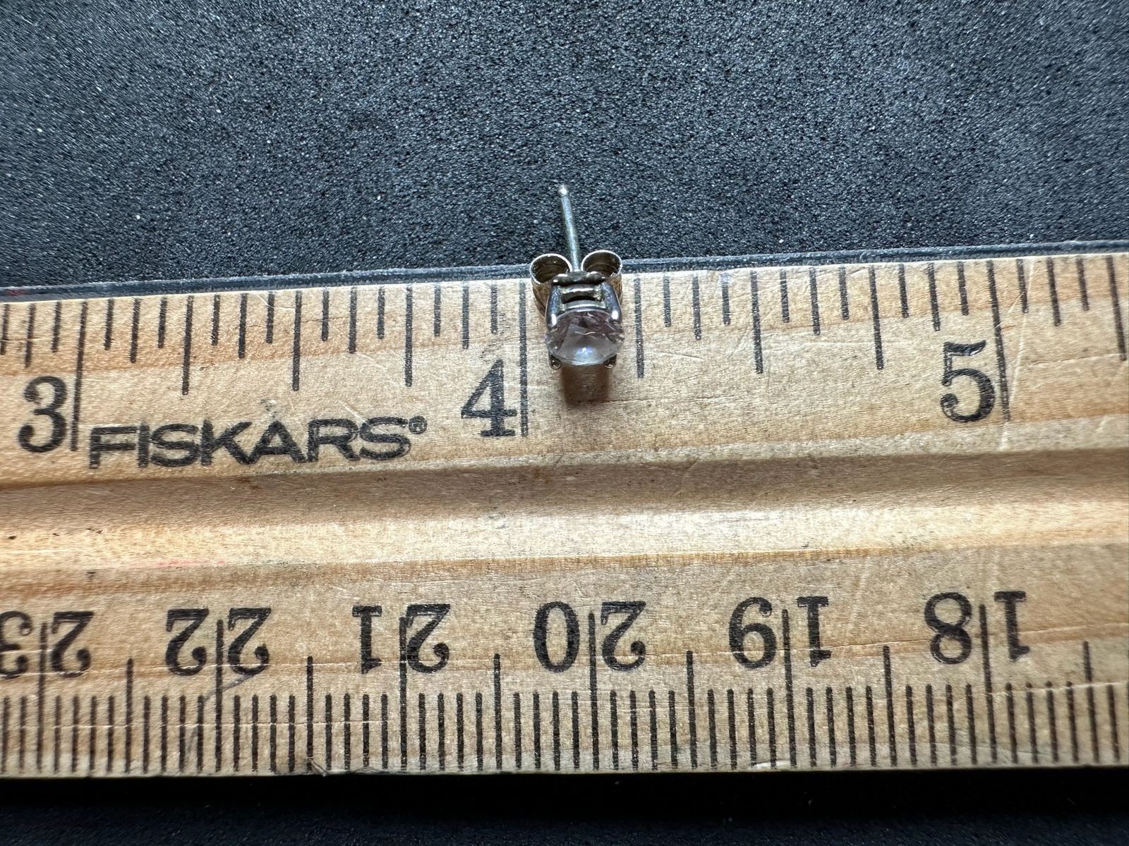 0.57g Vintage Sterling Silver 925 Round Clear Faceted Stud Earrings M