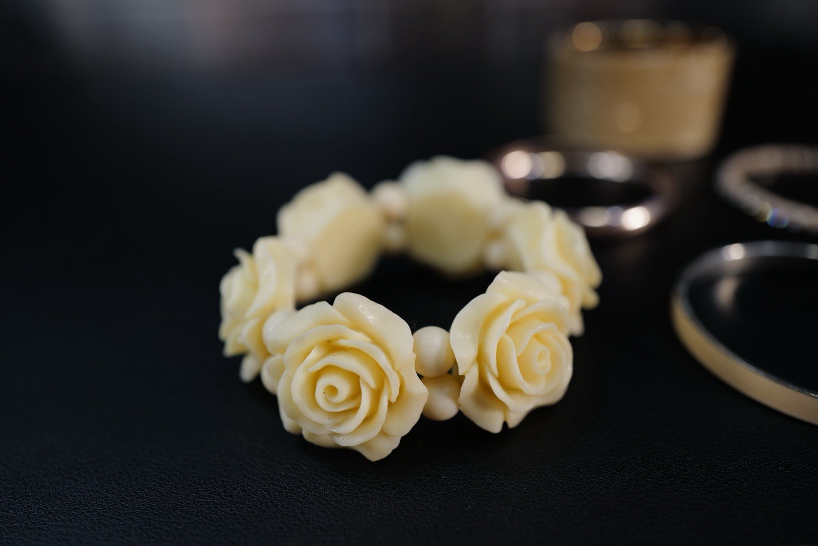 10 Pc Bracelet Rose Gold Tone, Cream White Floral Mix Styles Bangles K35