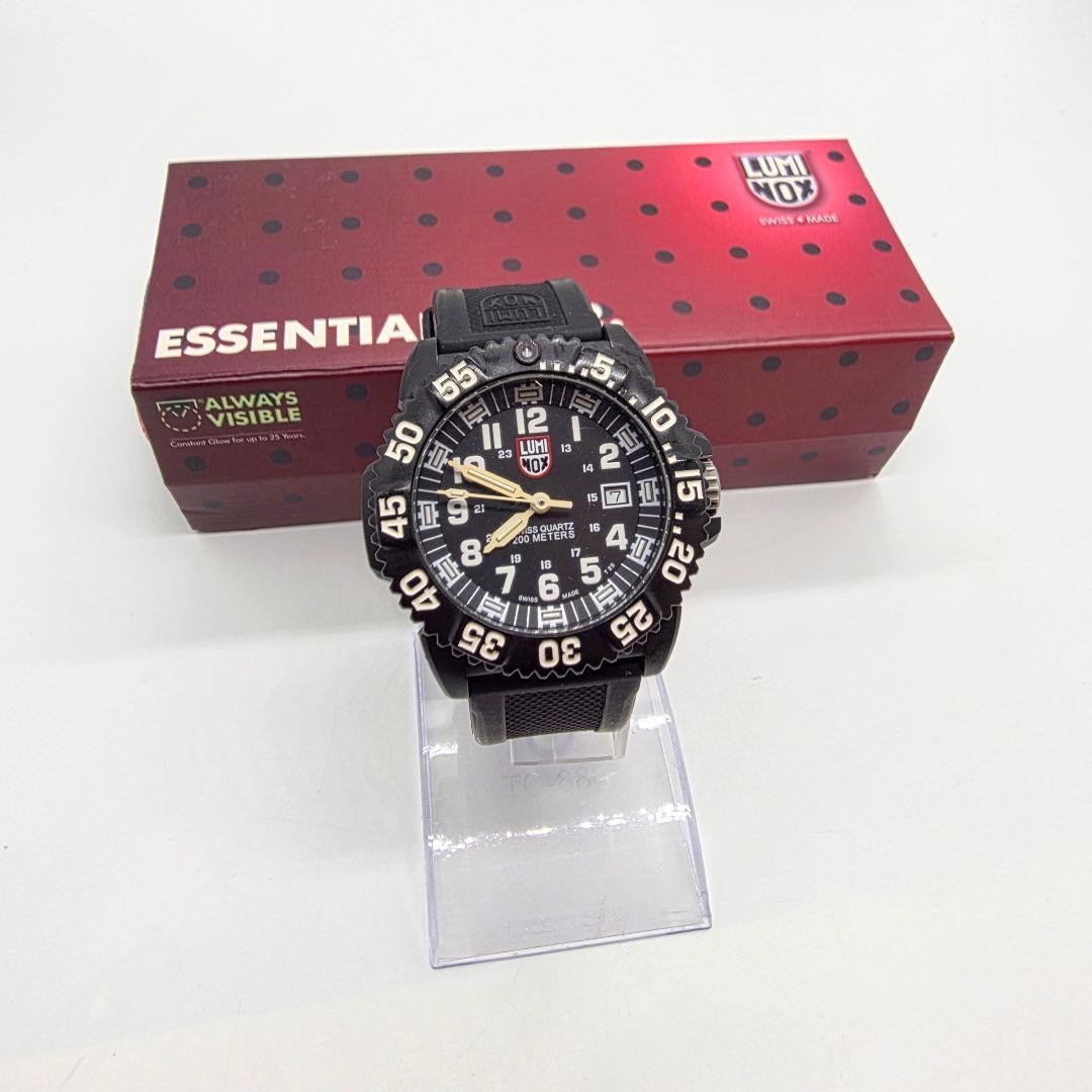 Luminox Navy SEALs 3050 Series Watch with Case Durable Carbon Black From Japan