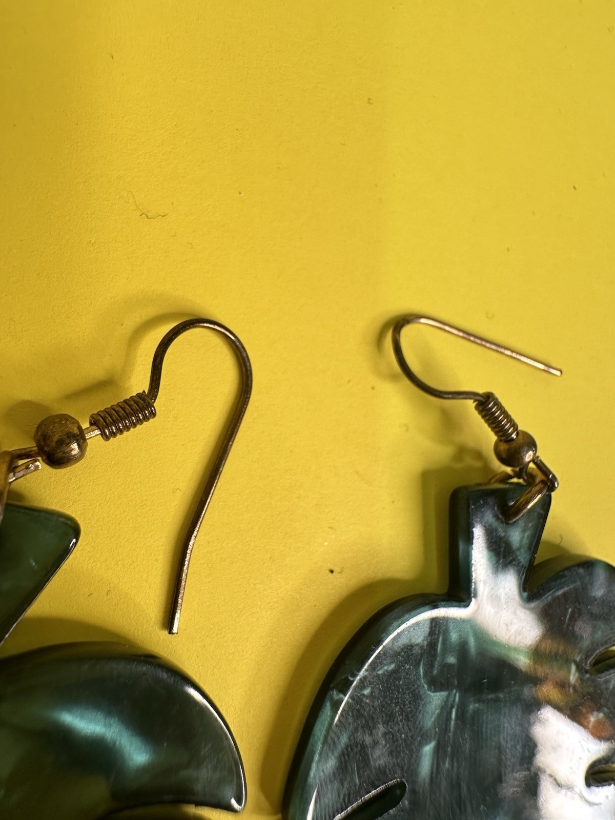 Green Monstera Leaf Earrings Acrylic Palm Plant Drop Dangle Tropical Jewelry