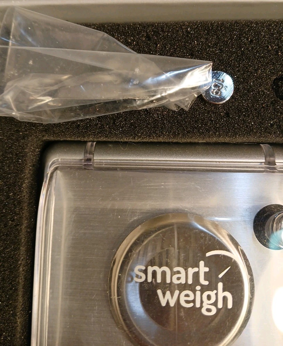 Smart Weigh High Precision Digital Jewelry Scale GEM20 Opened Box