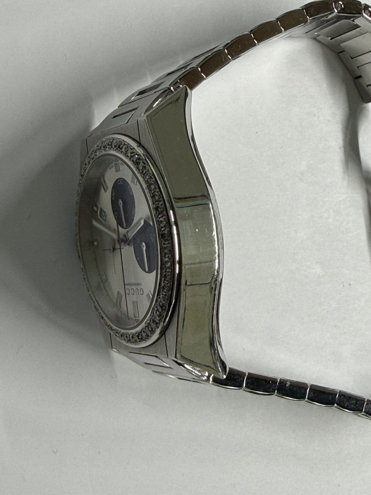 Gucci Pantheon Chronograph Diamond Quartz Watch 43mm Steel