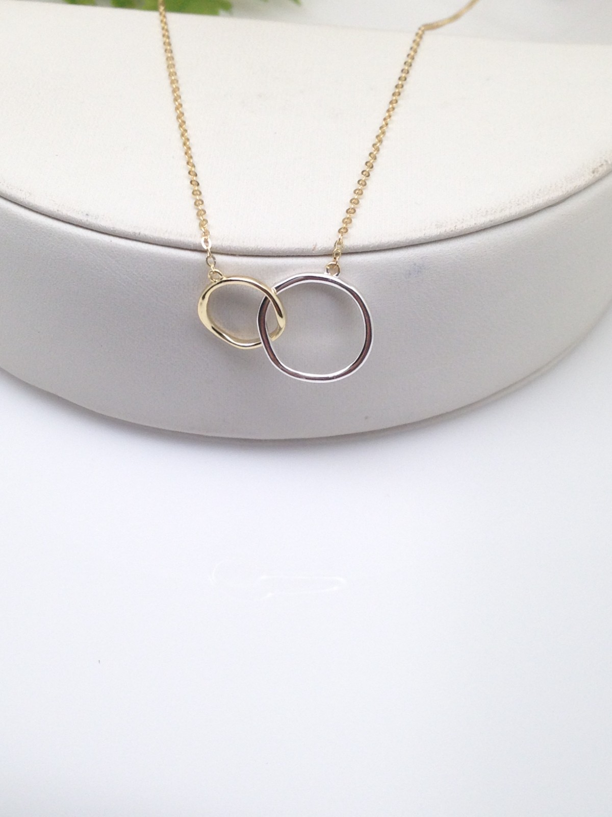 925 Sterling Silver Two Tone Circle Pendant Necklace Interlocked 10.8/14mm Women