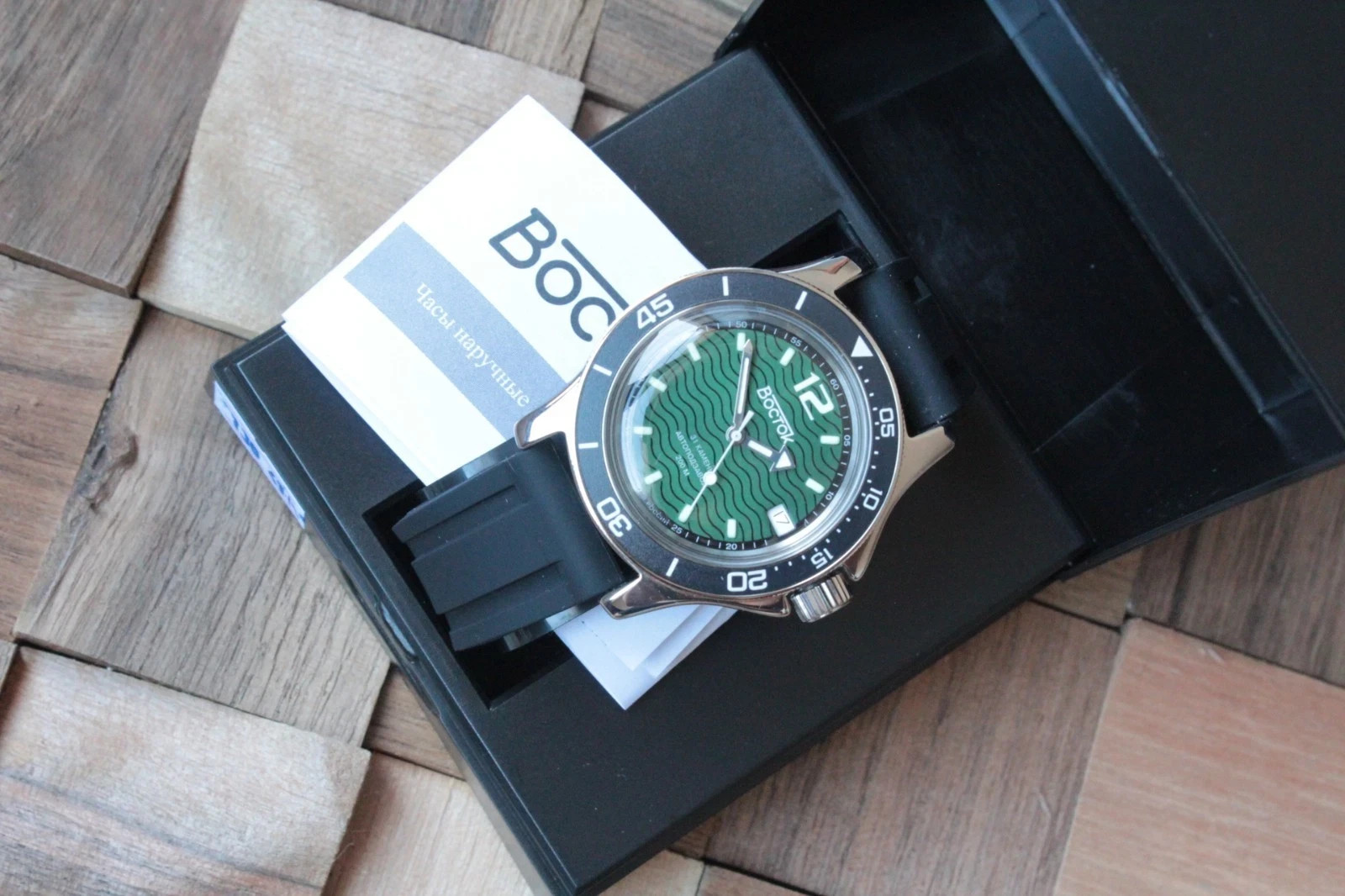 VOSTOK AMPHIBIA 13041A Russian Military Watch Automatic NEW MODEL US SELLER