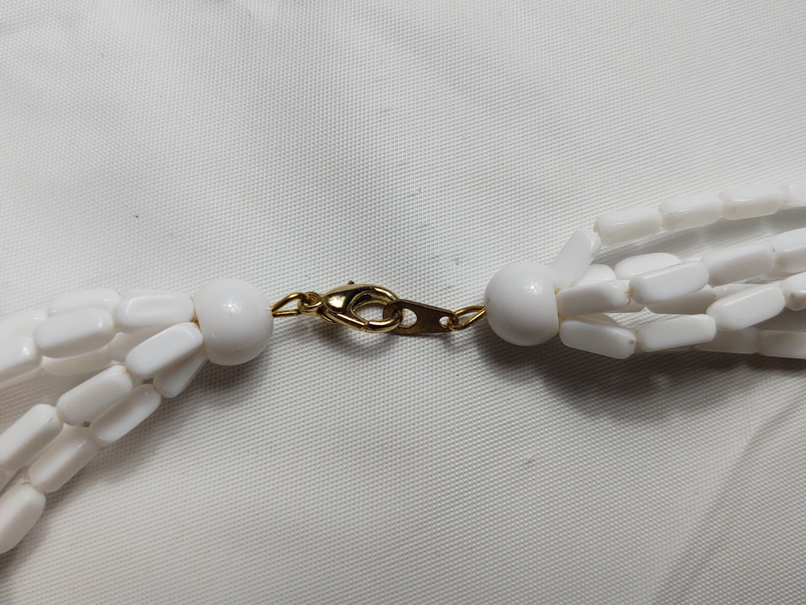 Vintage 6 Strand White & Gold Tone Bead Necklace Women’s Costume Jewelry
