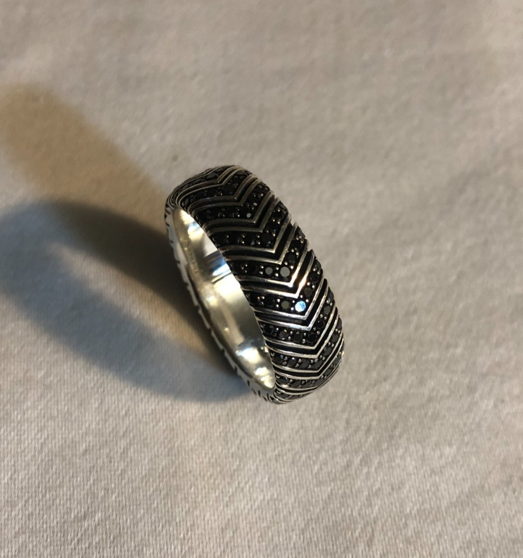 David Yurman Sterling Silver Men’s Chevron Black Diamond Band Ring 8mm – Size 10