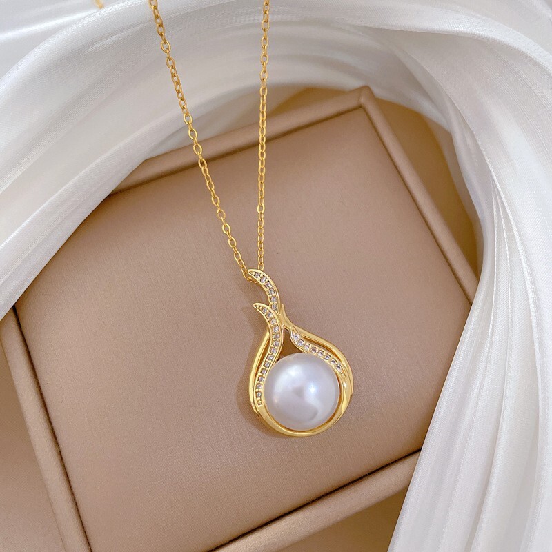 Gold Fishtail White Pearl Rhinestone Necklace Stainless Steel Big Faux Pearl New
