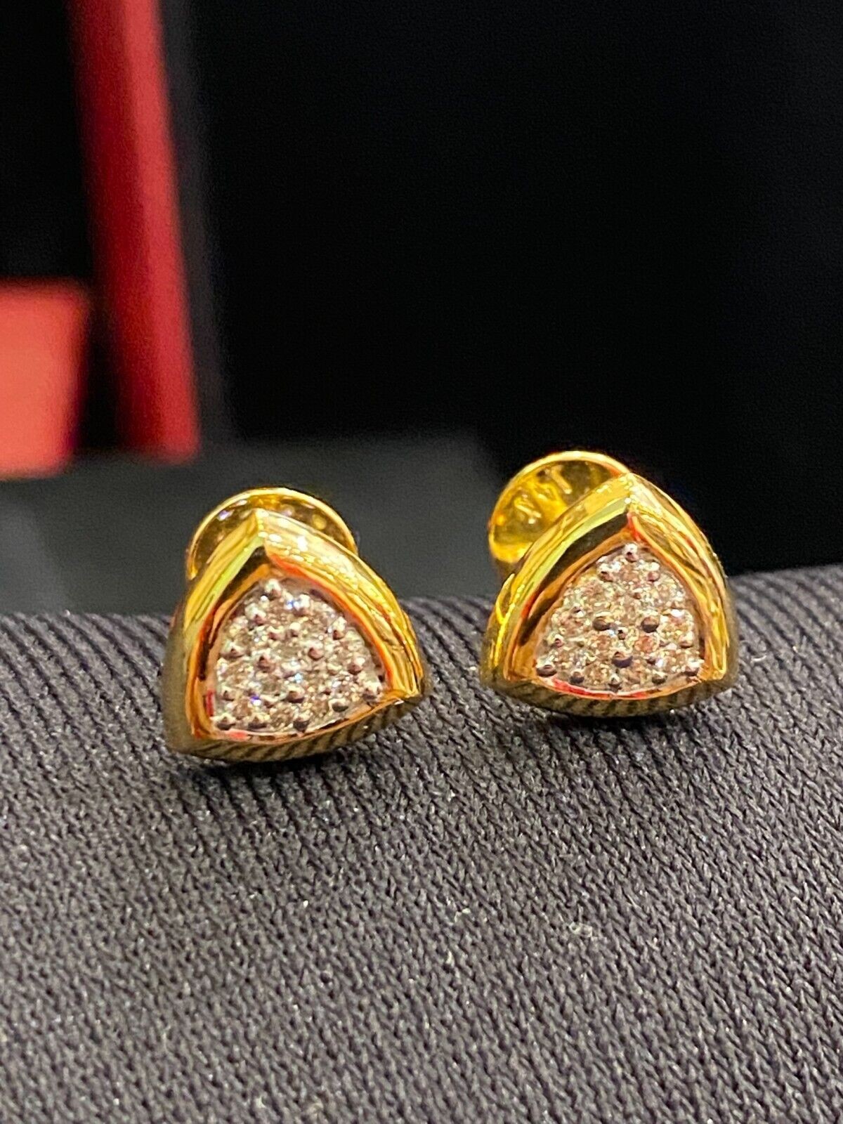 0.27 Cts Round Brilliant Cut Natural Diamonds Stud Earrings In 585 Fine 14K Gold