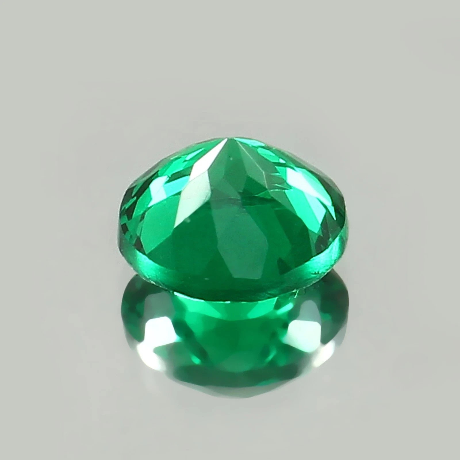 AAA 9.46 Ct Lab-Created Emerald Colombian Round Cut Loose Gemstone 12x12x8mm