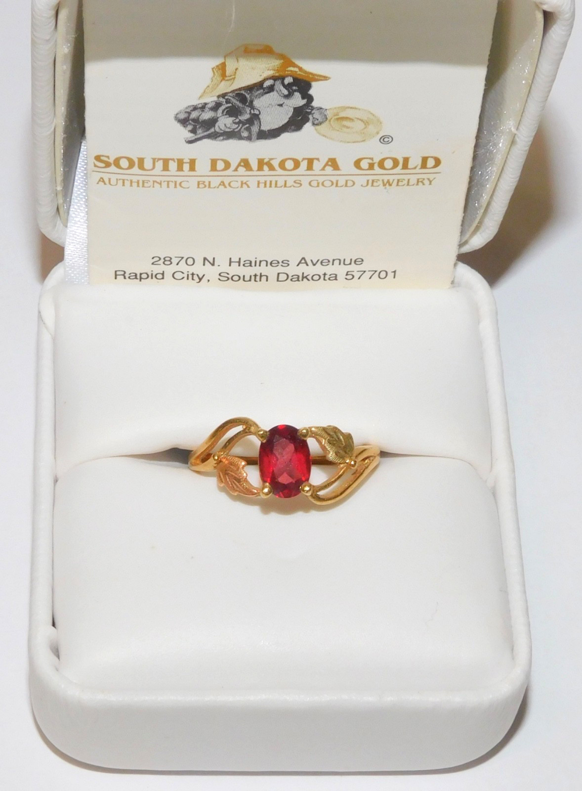 Black Hills Gold 10k Garnet Two Leaves Ring Size 6 1/2
