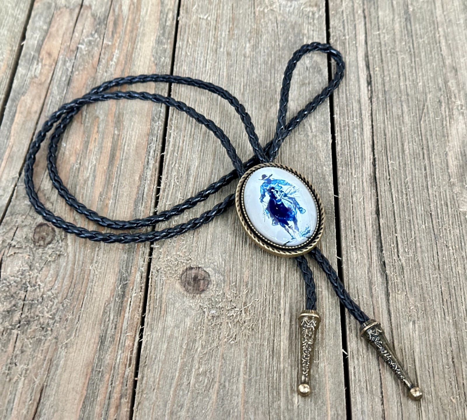 Totem Mens Bolo Tie Bridegroom Wedding Necklace Western Cowboy Necktie