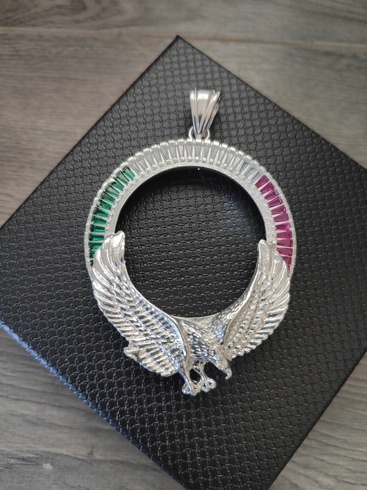 Bisel de Plata 9.25 de Aguila Mexicana Bisel Real Silver 925.