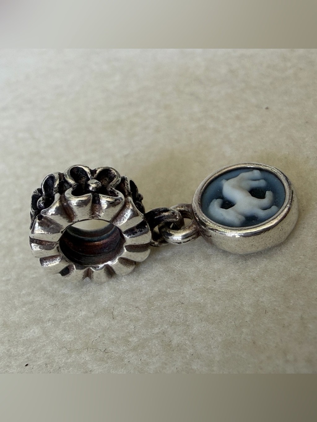 PANDORA CAPRICORN CAMEO AGATE DANGLE CHARM 790500CAM