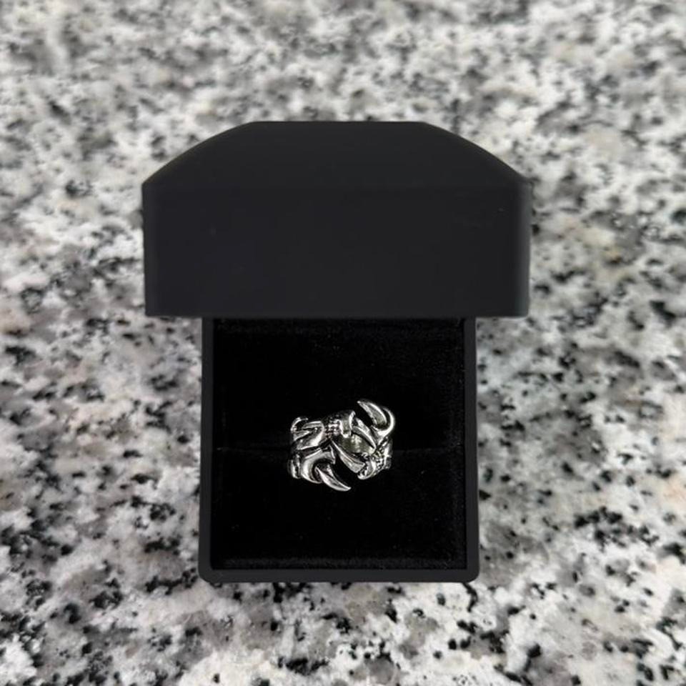 Silver Chrome Steel Y2k Claw Goth Emo Ring Brand New
