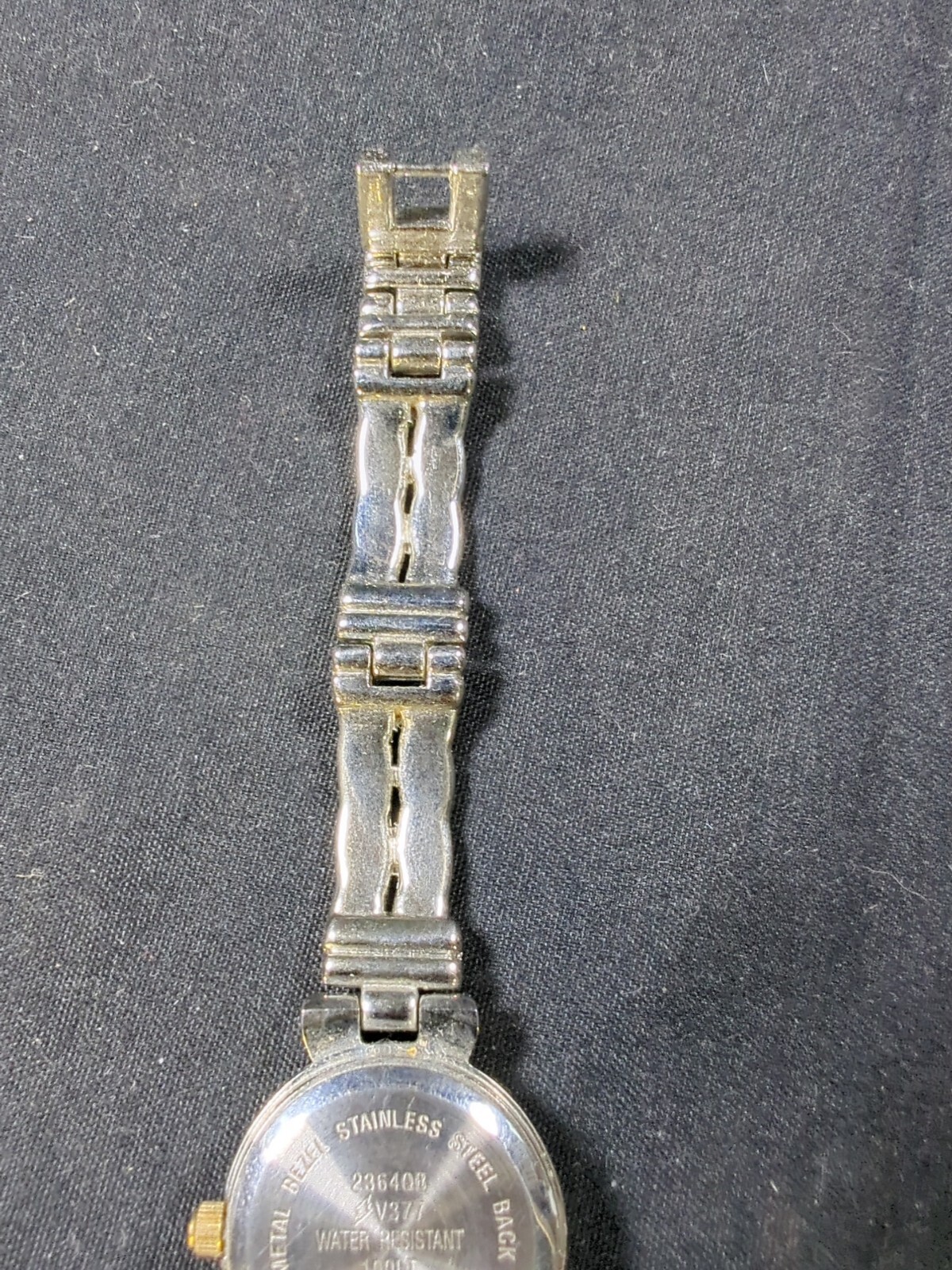 GVii Gold & SILVER womens watch Water Resistance Needs battery V377 2364QB