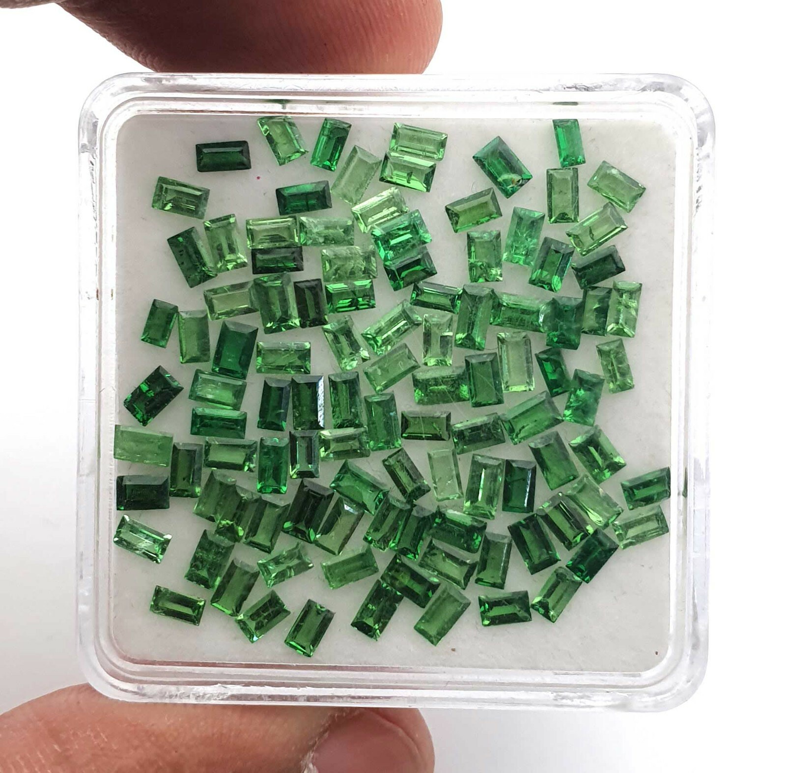 Natural Tsavorite Garnet Octagon Cut Loose Gemstone 43 Pcs 1.50*2.50-2*3 MM 3 CT