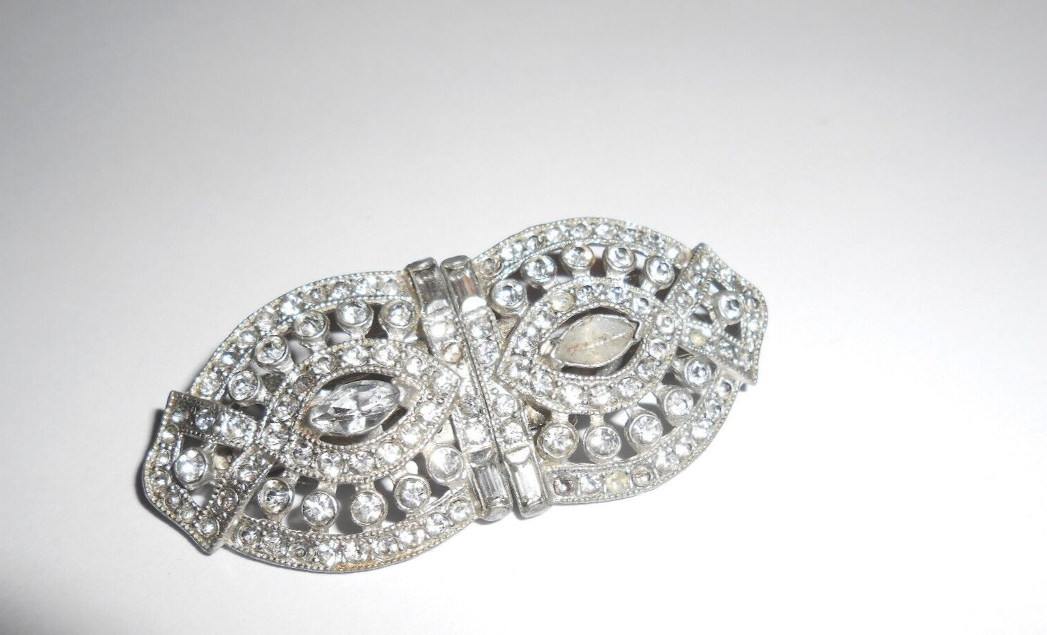 VINTAGE CORO “DUETTE” CLEAR RHINESTONES BROOCH.