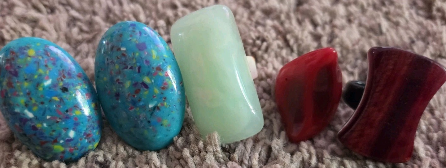 Lot Of 19 Plastic Resin Rings Assorted Styles