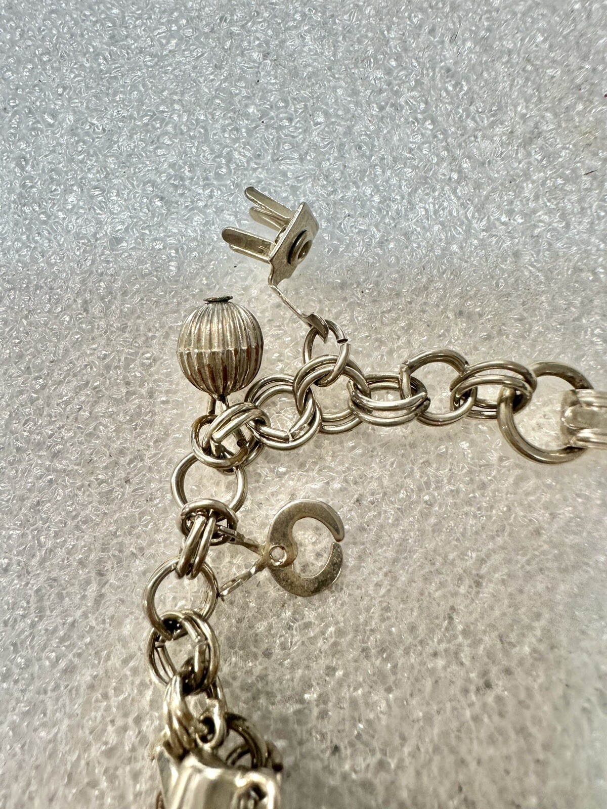 VTG Silver Tone Fold Over Clasp 11 Charms Charm Bracelet