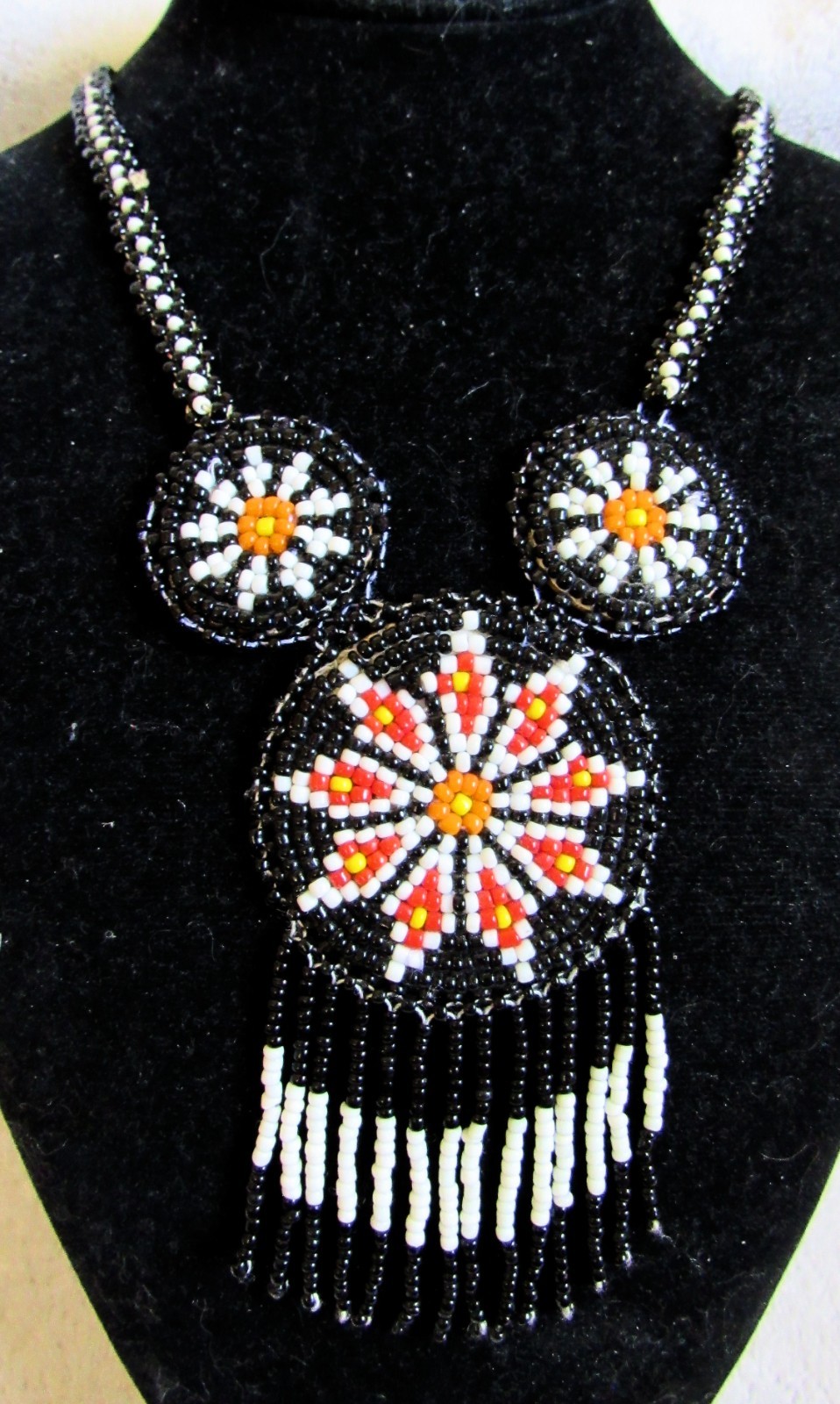 Vintage Beads Beaded Beadwork Design Sioux Indian 3 Medallion Pendant & Necklace
