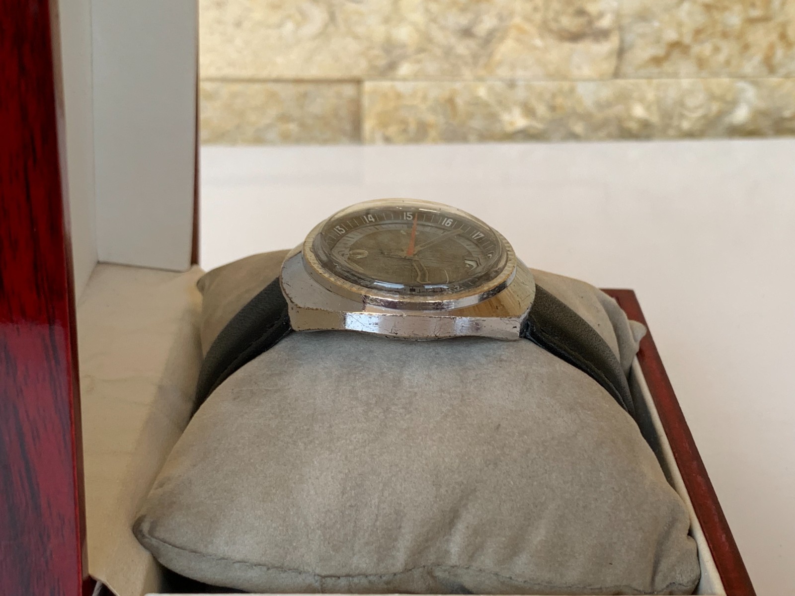 Vintage 1970s YEMA Sous-Marine Diver Watch 37mm Cushion Case Manual Wind Rare