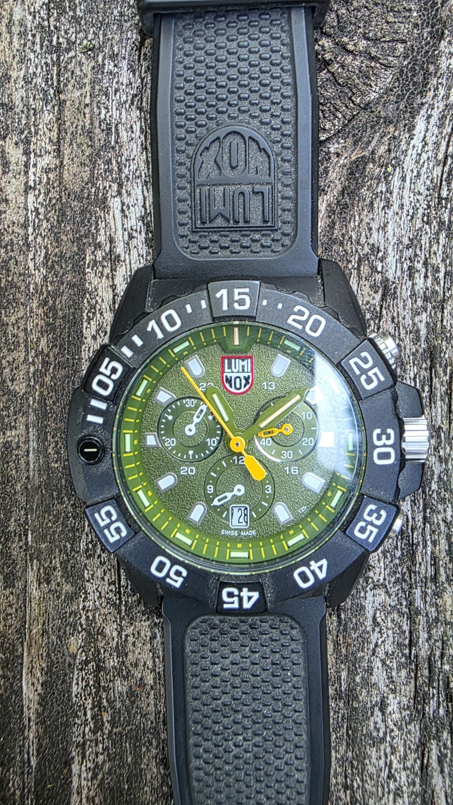 Luminox Navy Seal 3580-1GB 200M Quartz Chronograph Green Dial Carbonox Case 45mm