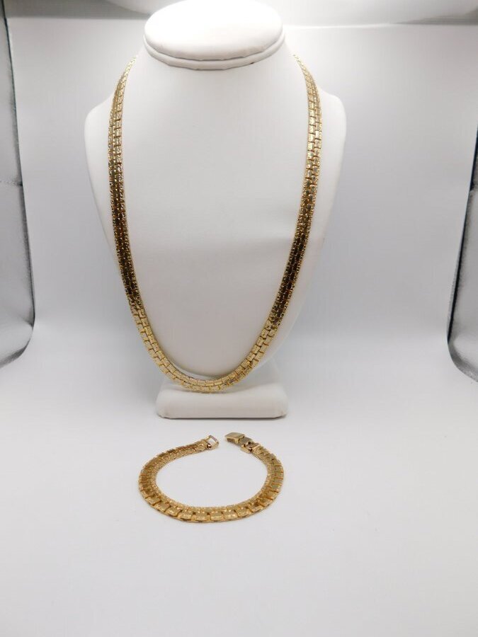 A104-VINTAGE NECKLACE/BRACELET SET~GOLD TONE~FLAT~7″ BRACELET~24″ NECKLACE