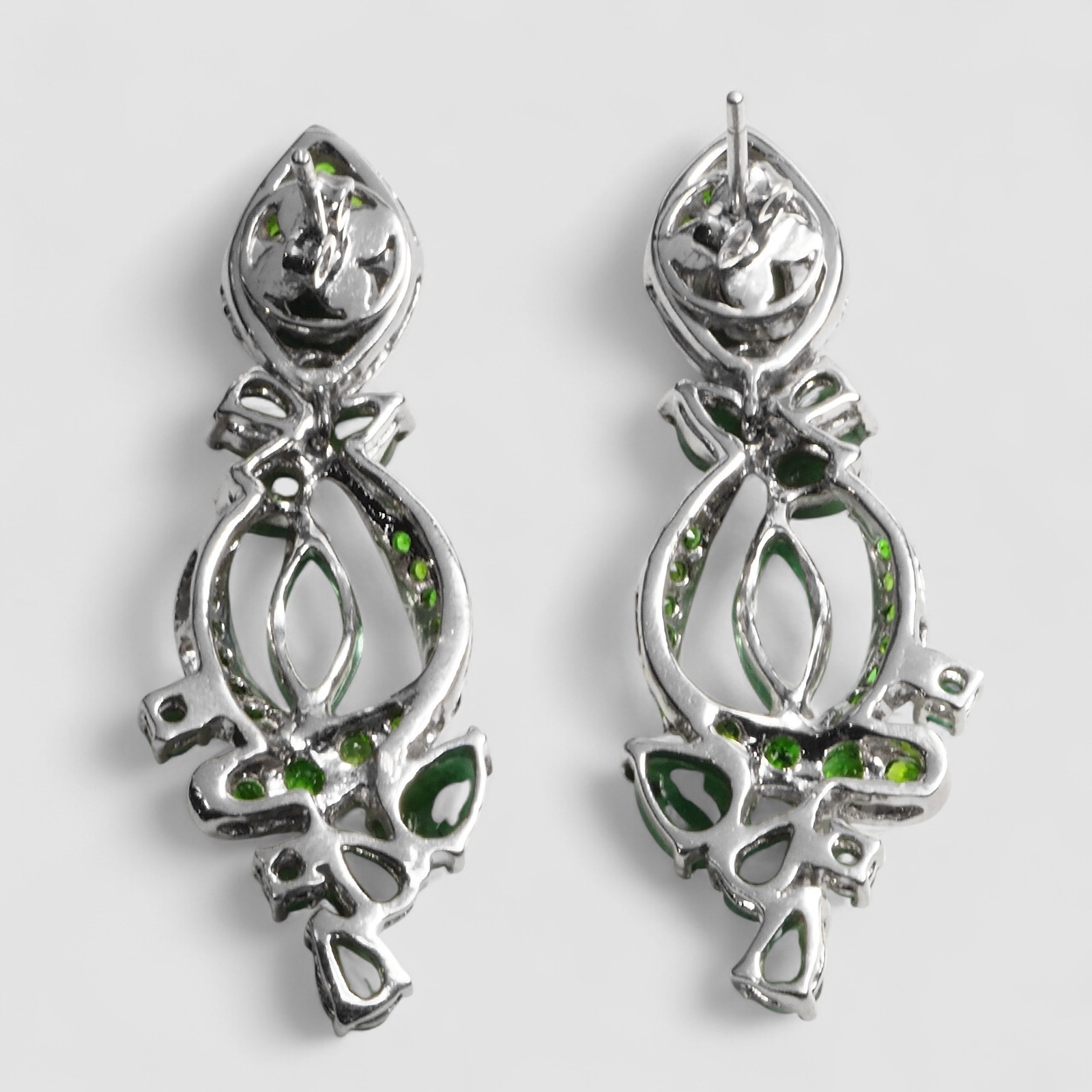 Twinkling Green Emerald Set 925 Sterling Silver White Gold Handmade Earrings