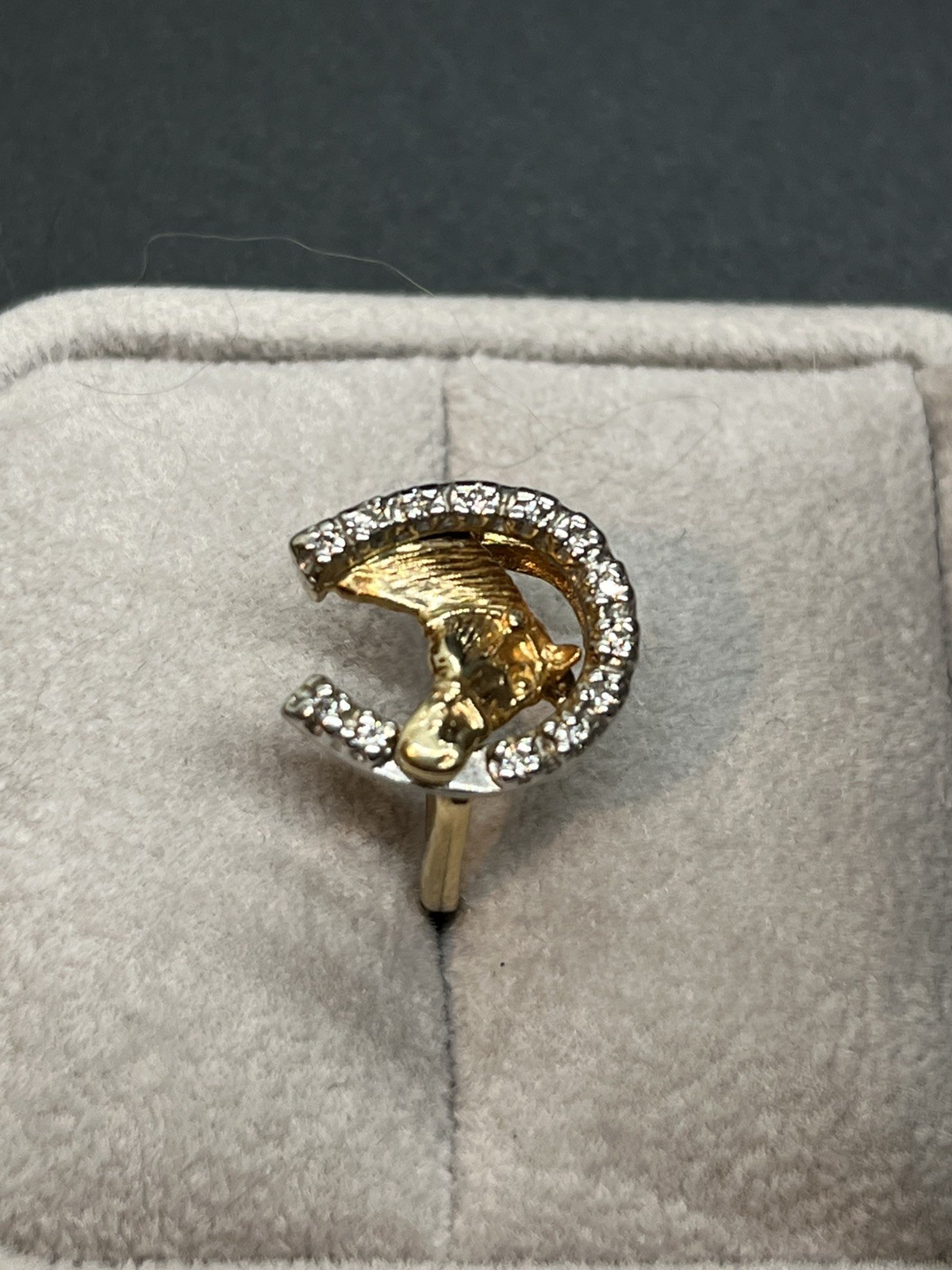 14K Yellow Gold Diamond Horse and Horseshoe Ring .12ctw Weight is 4.40 grams