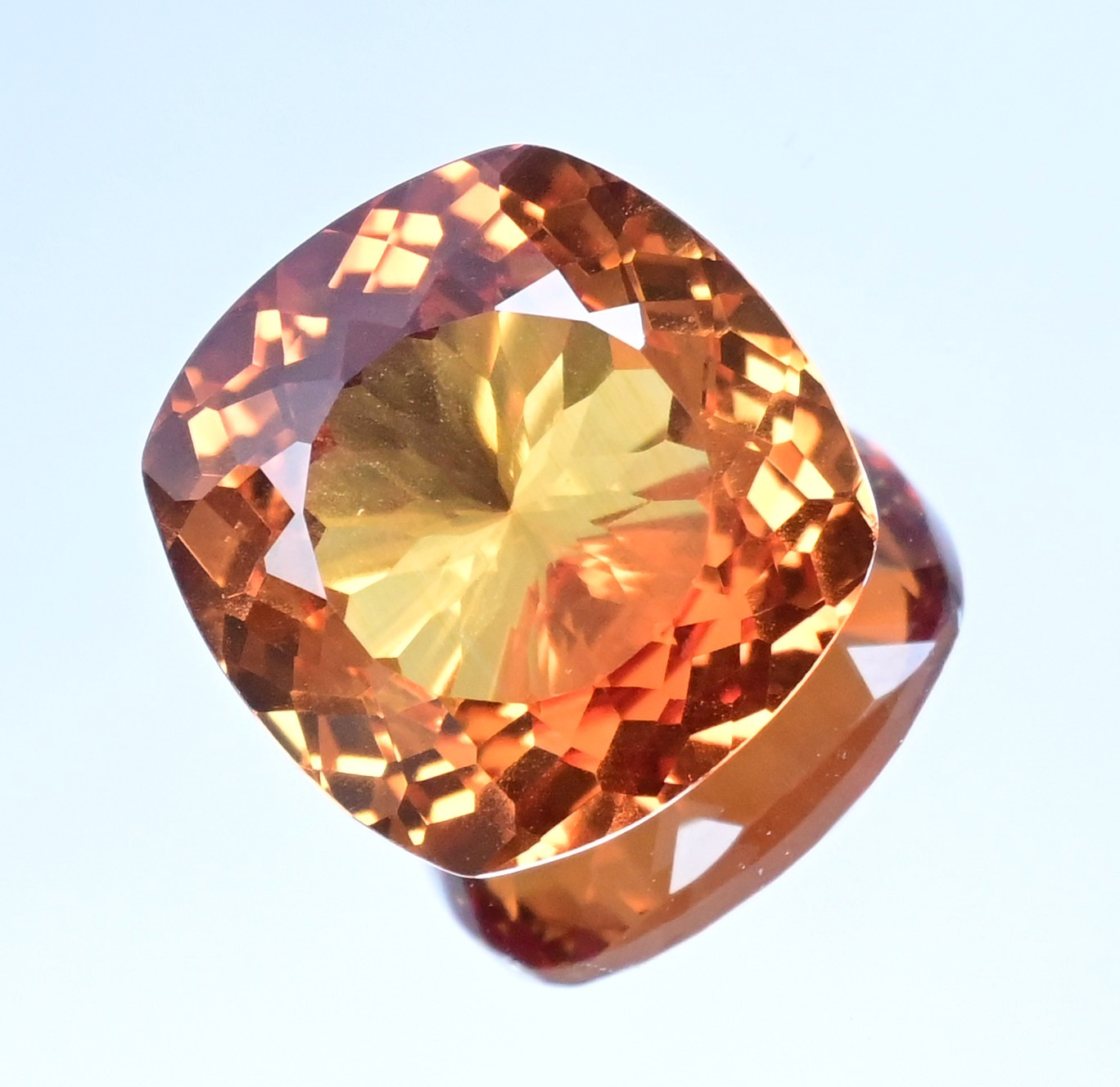 22.65 Ct Natural Yellow Golden padparadscha sapphire Certified Flawless Gemstone