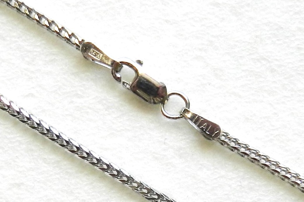 14k White Gold Box Link Bracelet *6 3/4” x 1mm* *3.2 Grams*