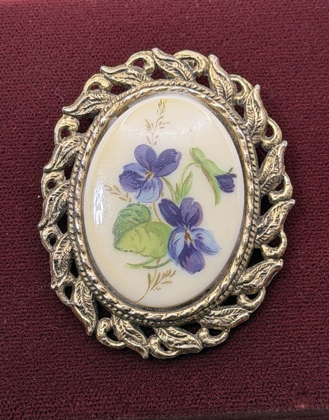 Vintage Porcelain Violets Flowers Brooch Pin Pendant Gold Tone Oval Hand Painted