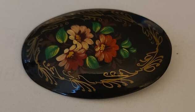 Vintage Russia Hand Painted Enamel Lacquer Brooch Pin Floral Signed – 2-3/8 in