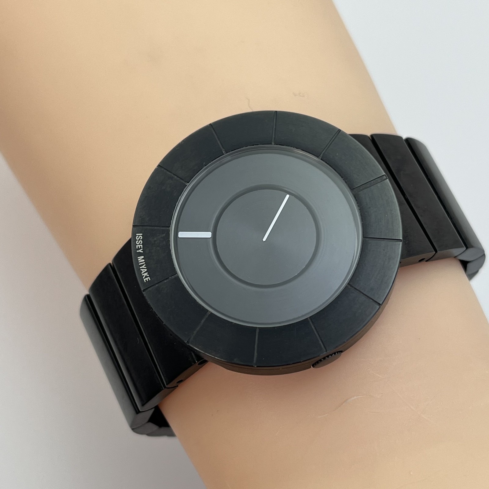 Issey Miyake TO by TOKUJIN YOSHIOKA VJ20-0010 Qz Japan Designer Watch Black#637B