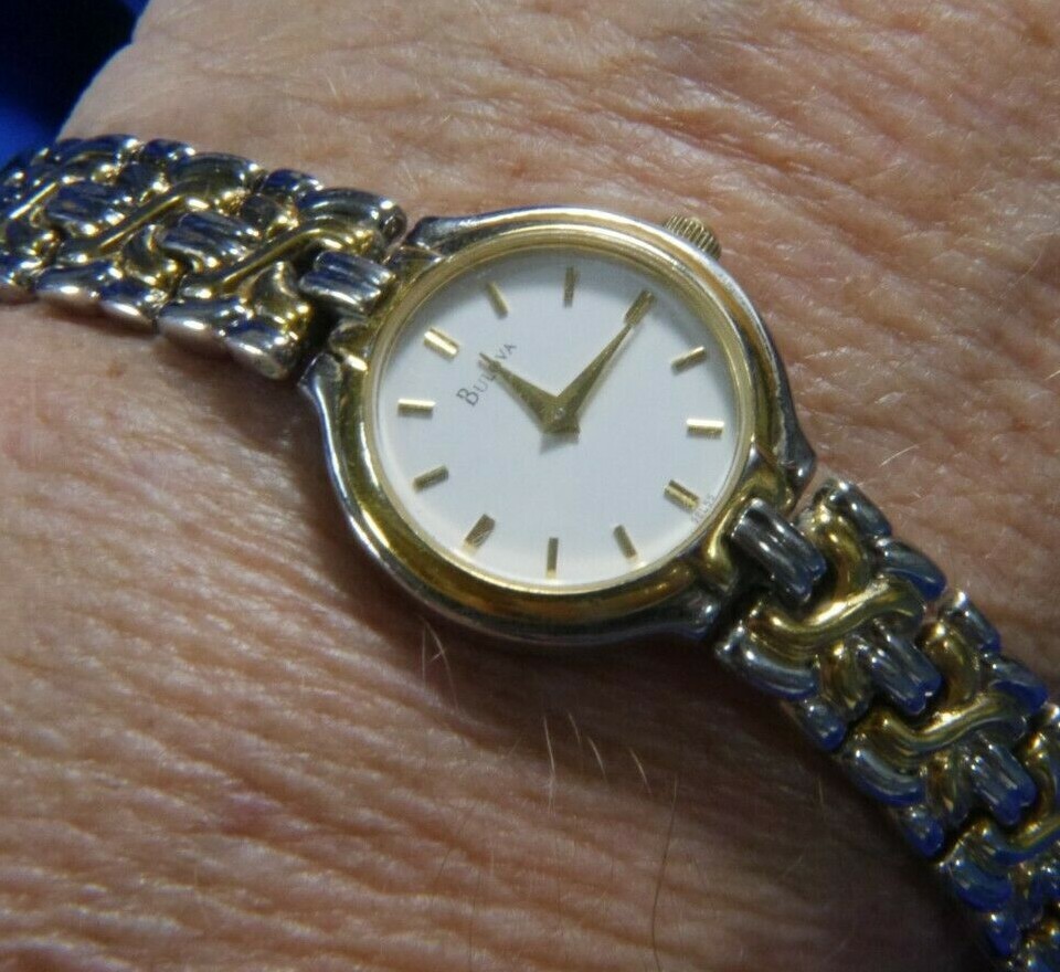 BULOVA 98L55 T8 gold & silver tone ESTATE BRACELET WATCH fresh batt 10/20A25