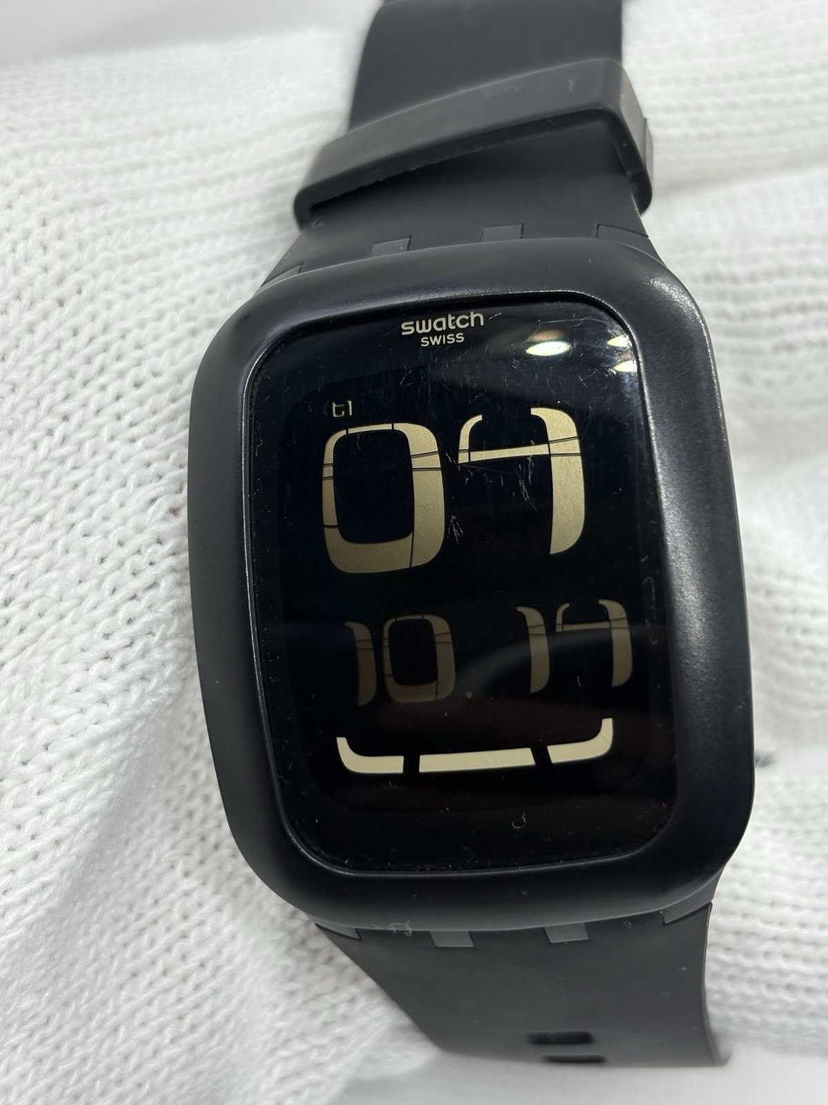 Swatch Touch Black District Digital Touchscreen Men’s Watch SURB112C Swiss w Box